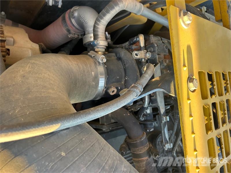 Komatsu PC360LCi-11 GPS installed/ functional Tracked Exca حفارات زحافة