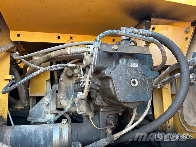 Komatsu PC360LCi-11 Tracked Excavator Crawler excavators