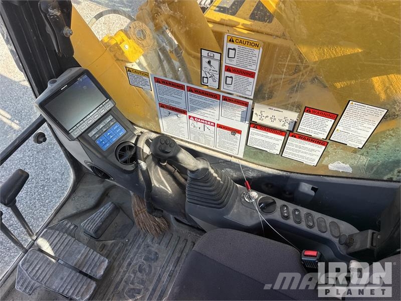 Komatsu PC490LCI-11 Tracked Excavator Rupsgraafmachines