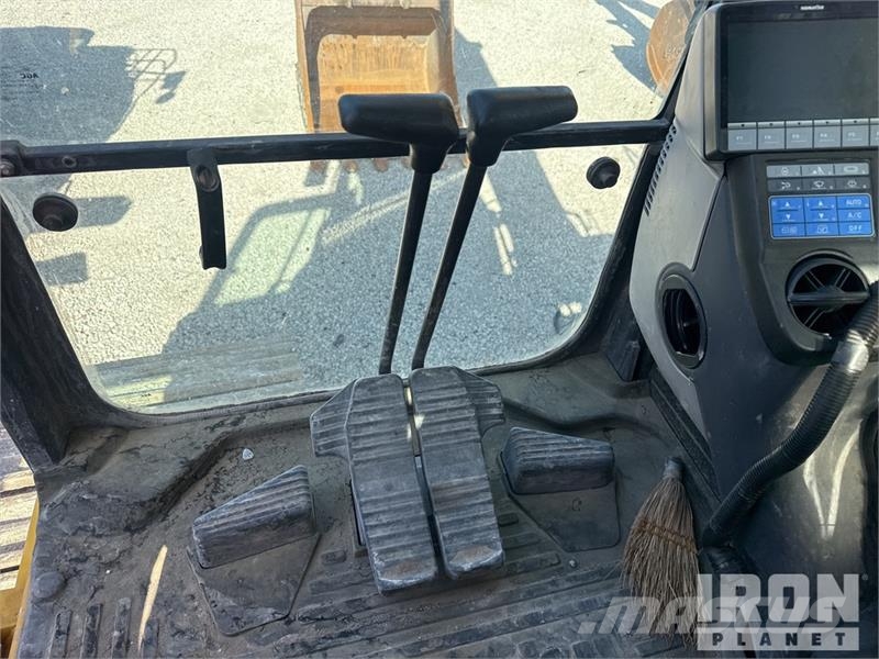 Komatsu PC490LCI-11 Tracked Excavator Rupsgraafmachines