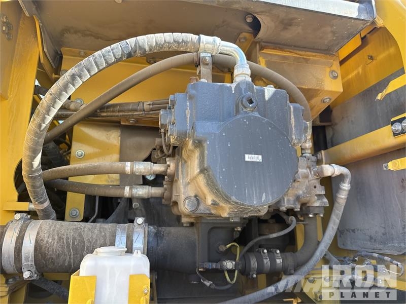 Komatsu PC490LCI-11 Tracked Excavator Rupsgraafmachines
