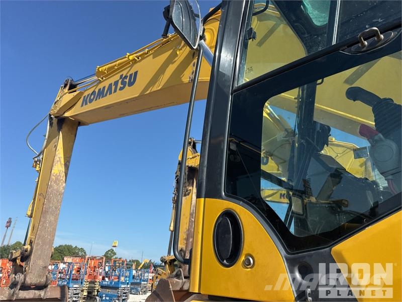 Komatsu PC490LCI-11 Tracked Excavator Rupsgraafmachines