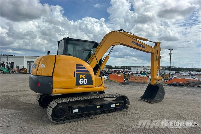 Komatsu PC60-8 Tracked Excavator Lánctalpas kotrók