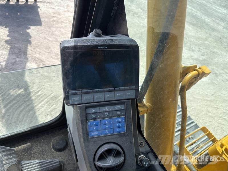 Komatsu PC60-8 Tracked Excavator Bageri guseničari