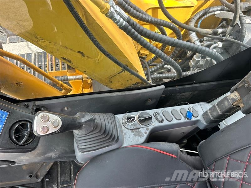 Komatsu PC60-8 Tracked Excavator Lánctalpas kotrók