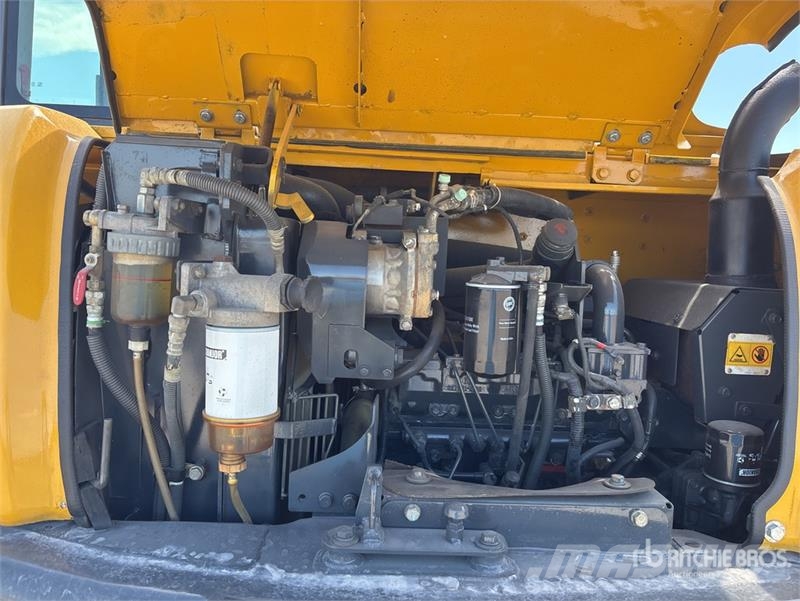 Komatsu PC60-8 Tracked Excavator Bageri guseničari