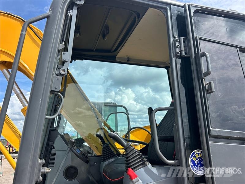 Komatsu PC60-8 Tracked Excavator Lánctalpas kotrók