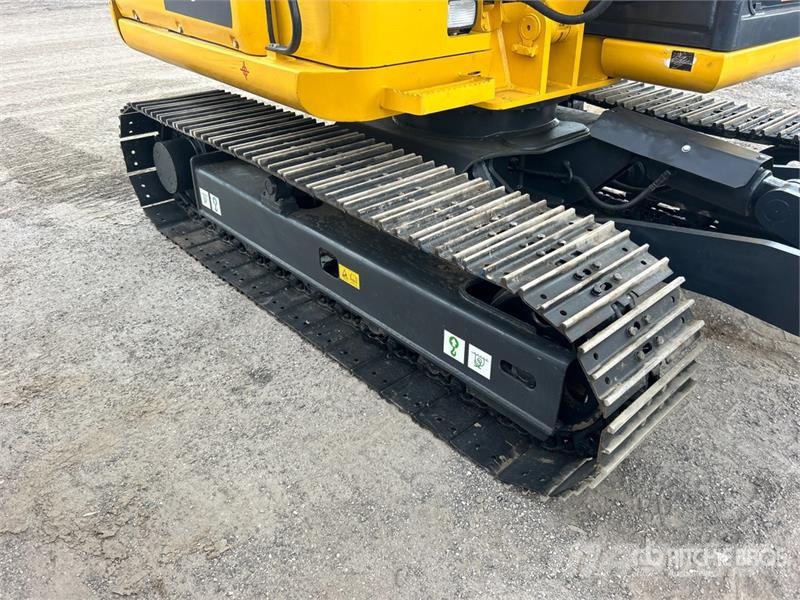 Komatsu PC70-8 Tracked Excavator Escavadoras de rastos