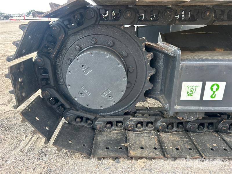 Komatsu PC70-8 Tracked Excavator Escavadoras de rastos