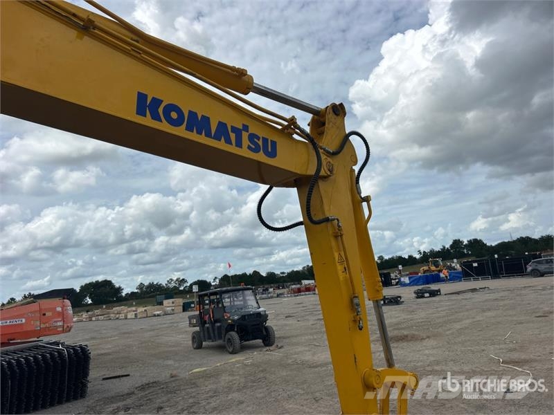 Komatsu PC70-8 Tracked Excavator Escavadoras de rastos