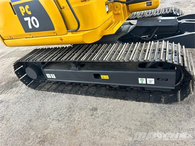 Komatsu PC70-8 Tracked Excavator Escavadoras de rastos