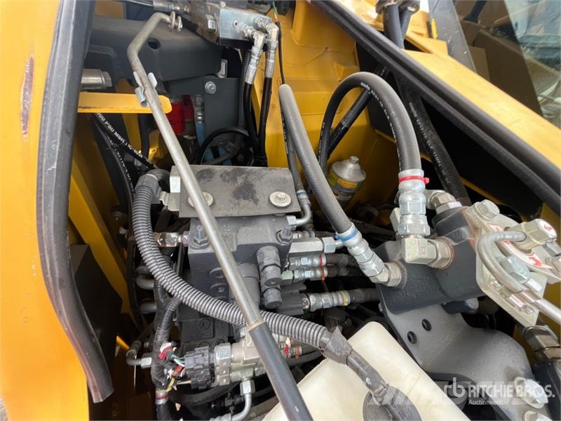 Komatsu PC88MR-10 Tracked Excavator Bageri guseničari