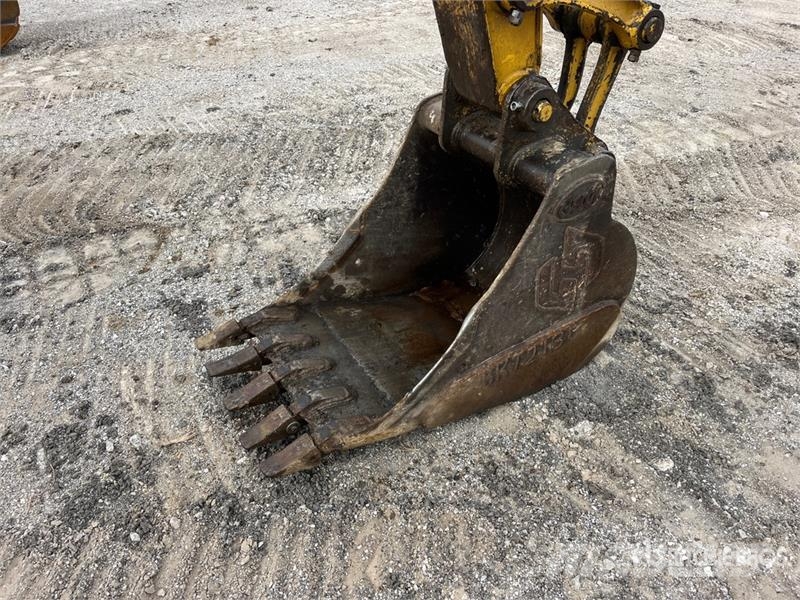 Komatsu PC88MR-10 Tracked Excavator Bageri guseničari