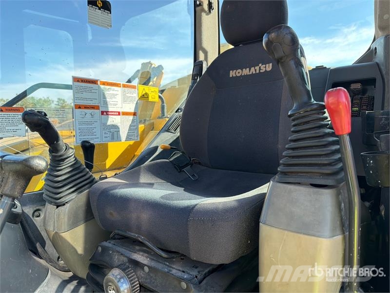Komatsu PC88MR-10 Tracked Excavator Bagri goseničarji