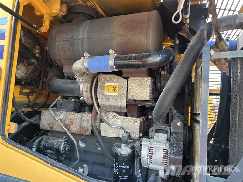 Komatsu WA250-5 Rataslaadurid