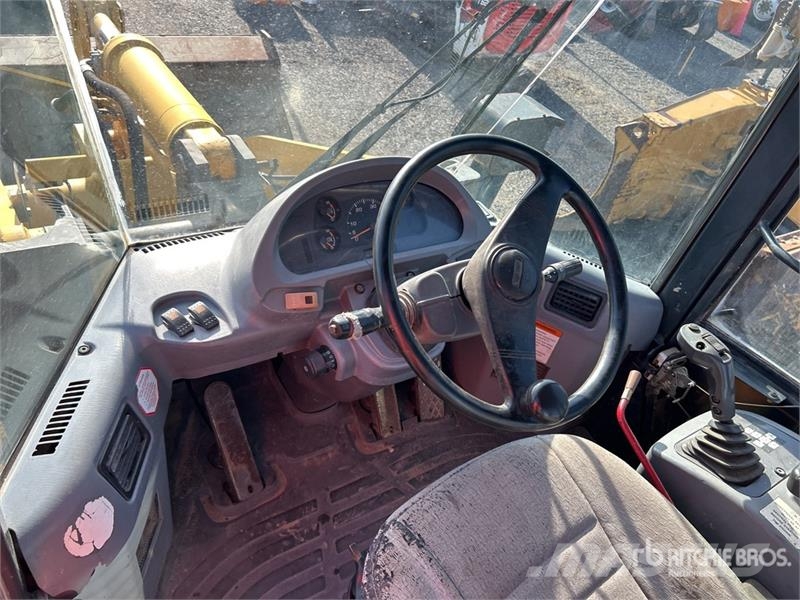 Komatsu WA250-5 Rataslaadurid