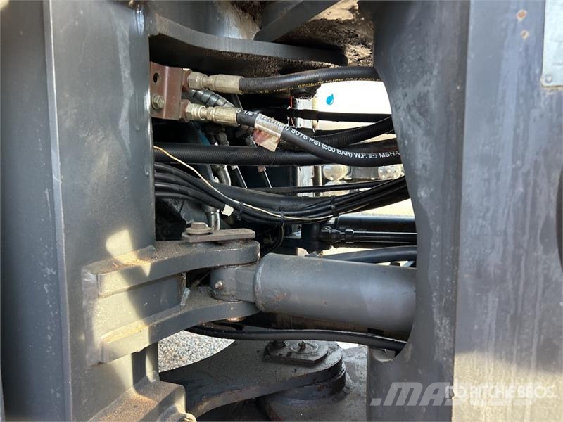 Komatsu WA250-5 Rataslaadurid