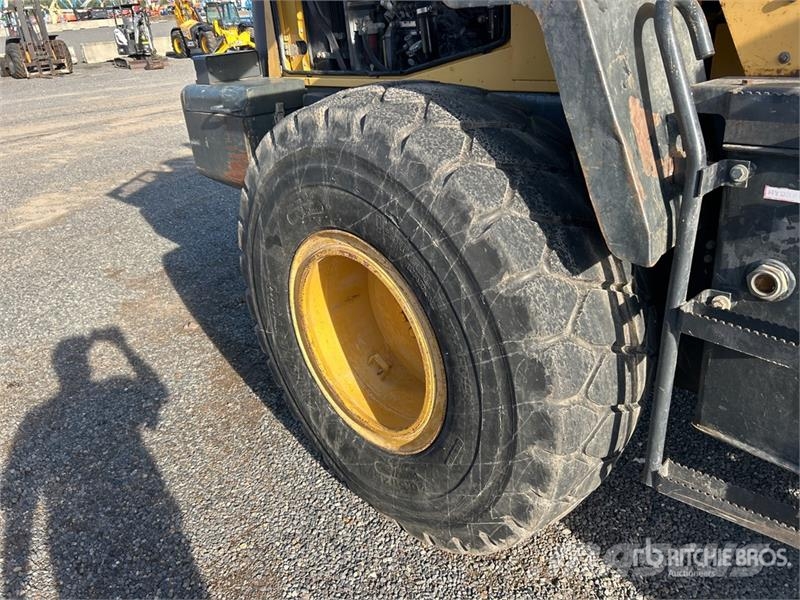 Komatsu WA250-5 Rataslaadurid