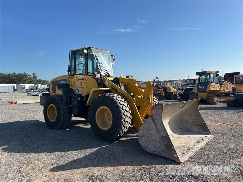 Komatsu WA250-5 Rataslaadurid