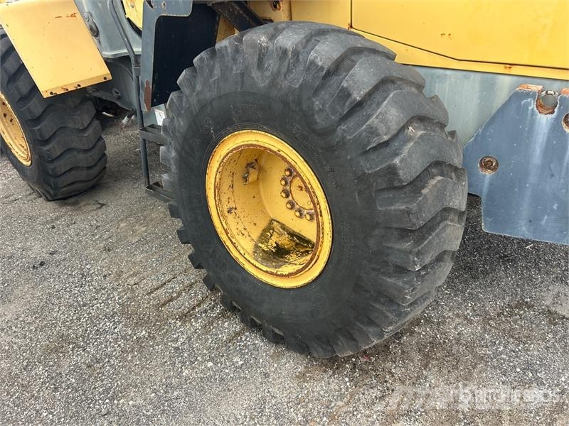 Komatsu WA250-5L Wheel Loader Chargeuse sur pneus