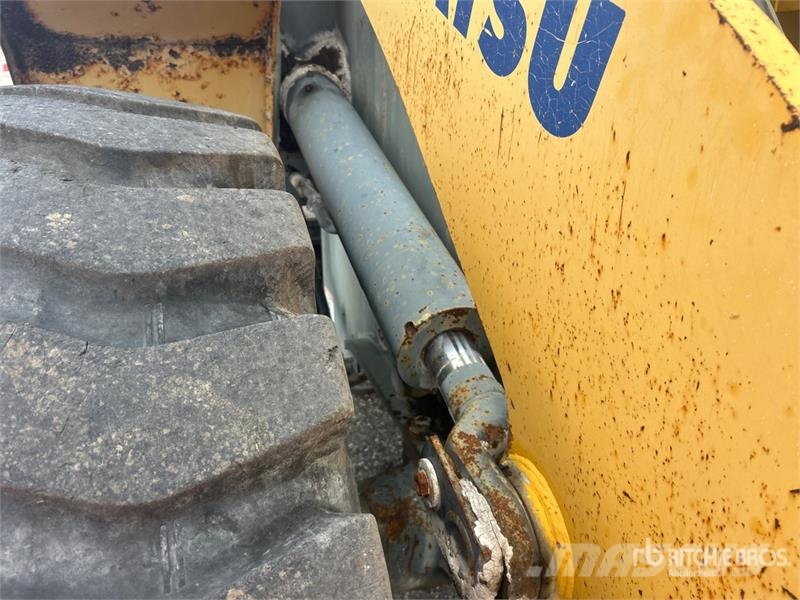 Komatsu WA250-5L Wheel Loader Chargeuse sur pneus