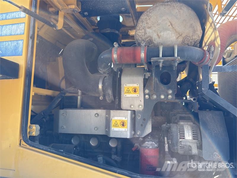 Komatsu WA250-6 Wheel Loader (Inoperable) Chargeuse sur pneus