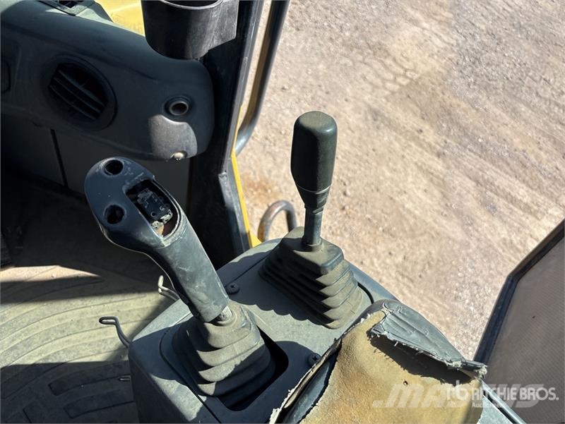 Komatsu WA250-6 Wheel Loader (Inoperable) Chargeuse sur pneus
