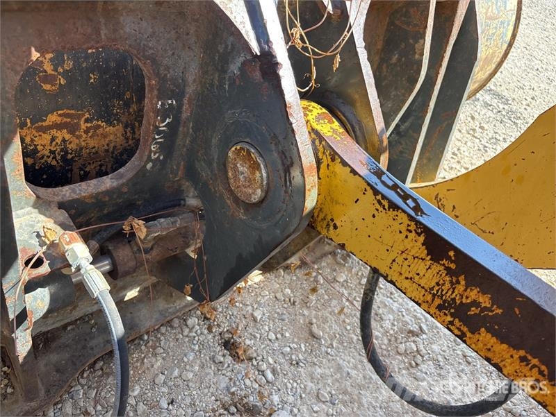 Komatsu WA250-6 Wheel Loader (Inoperable) Chargeuse sur pneus