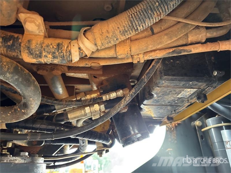 Komatsu WA250PZ-6 Wheel Loader Radlader
