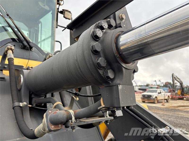 Komatsu WA250PZ-6 Wheel Loader Radlader