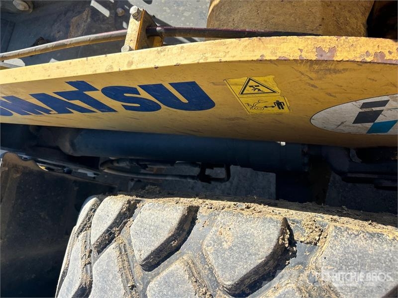 Komatsu WA270-7 Wheel Loader لوادر بعجل