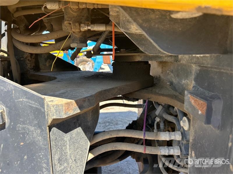Komatsu WA270-7 Wheel Loader لوادر بعجل