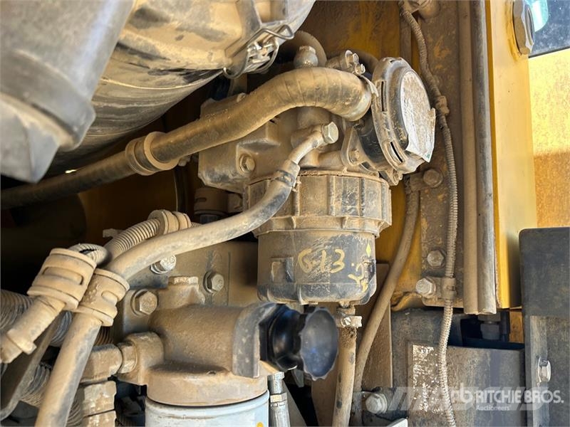 Komatsu WA270-7 Wheel Loader لوادر بعجل