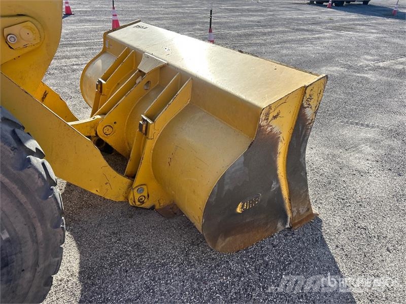 Komatsu WA270-8 Wheel Loader Cargadoras sobre ruedas