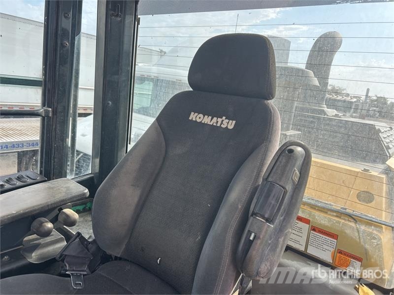 Komatsu WA270-8 Wheel Loader Hjullastare