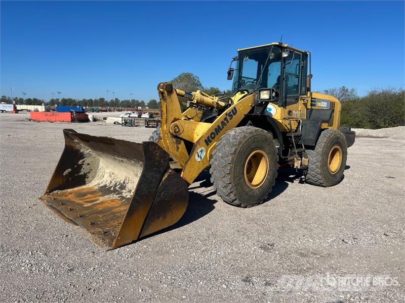 Komatsu WA320-7 لوادر بعجل