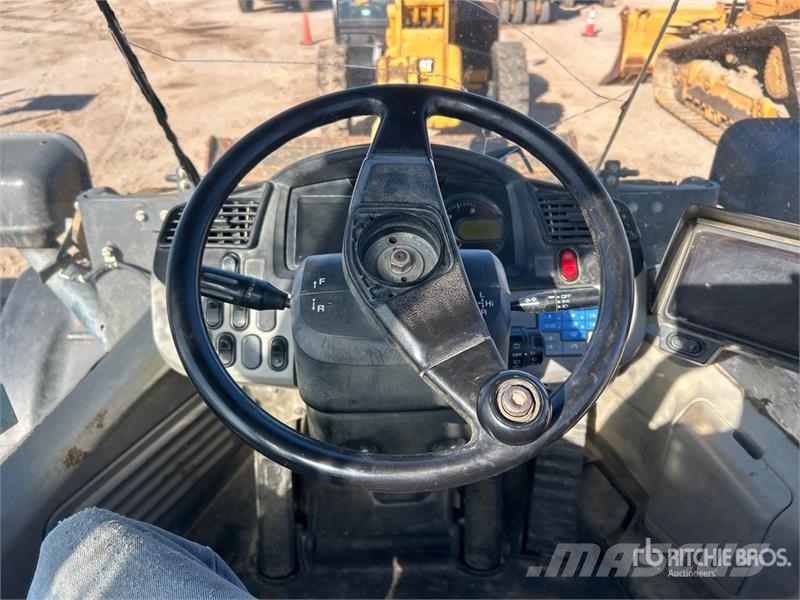 Komatsu WA320-7 لوادر بعجل