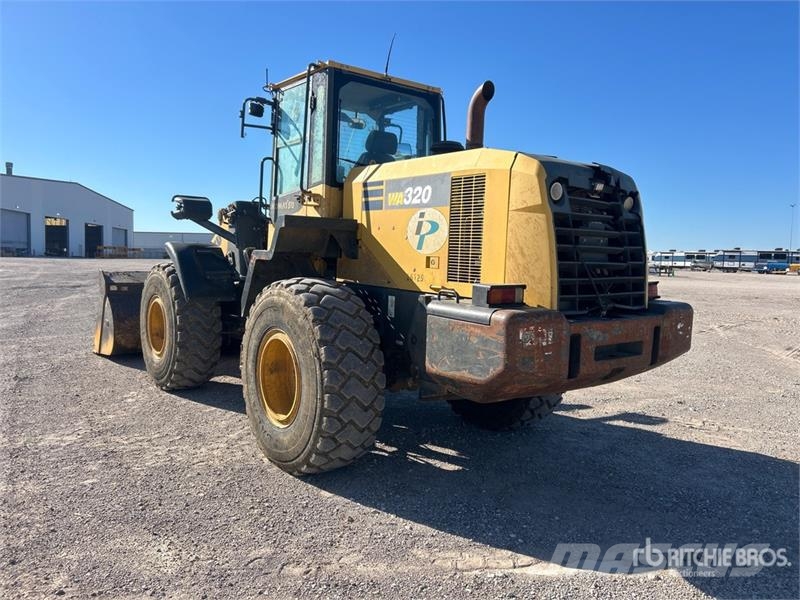 Komatsu WA320-7 لوادر بعجل