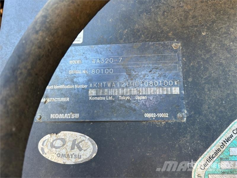 Komatsu WA320-7 لوادر بعجل