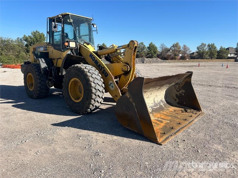 Komatsu WA320-7 لوادر بعجل