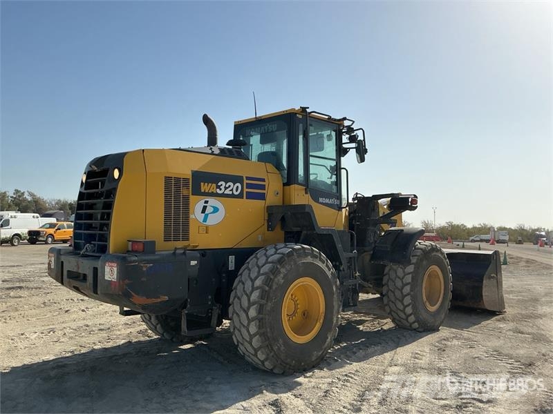 Komatsu WA320-8 휠로우더