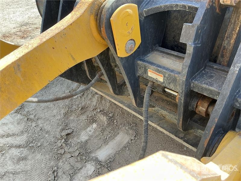 Komatsu WA320-8 휠로우더