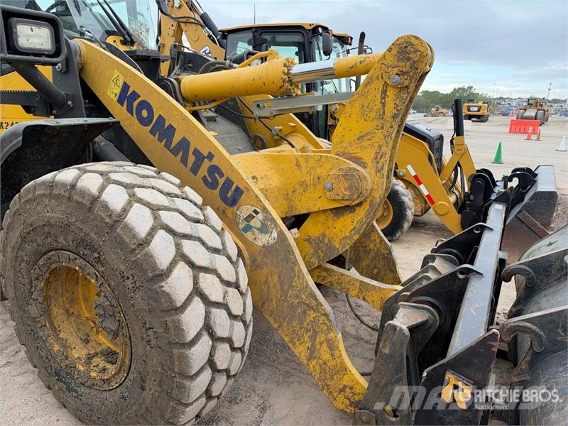 Komatsu WA320-8 Wheel Loader Radlader