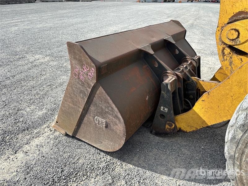 Komatsu WA320-8 Wheel Loader Pyöräkuormaajat