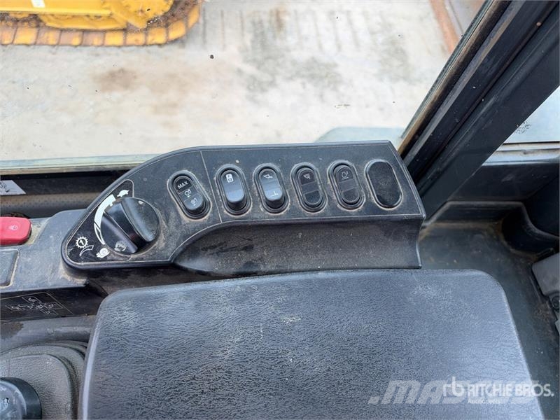 Komatsu WA320-8 Wheel Loader Radlader