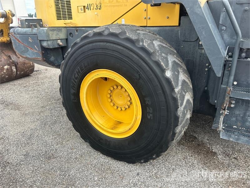 Komatsu WA320-8 Wheel Loader Chargeuse sur pneus