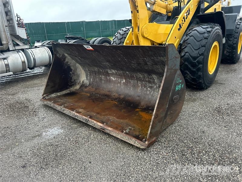 Komatsu WA320-8 Wheel Loader 휠로우더