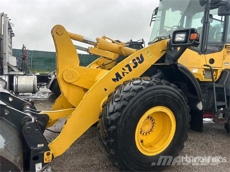 Komatsu WA320-8 Wheel Loader 휠로우더
