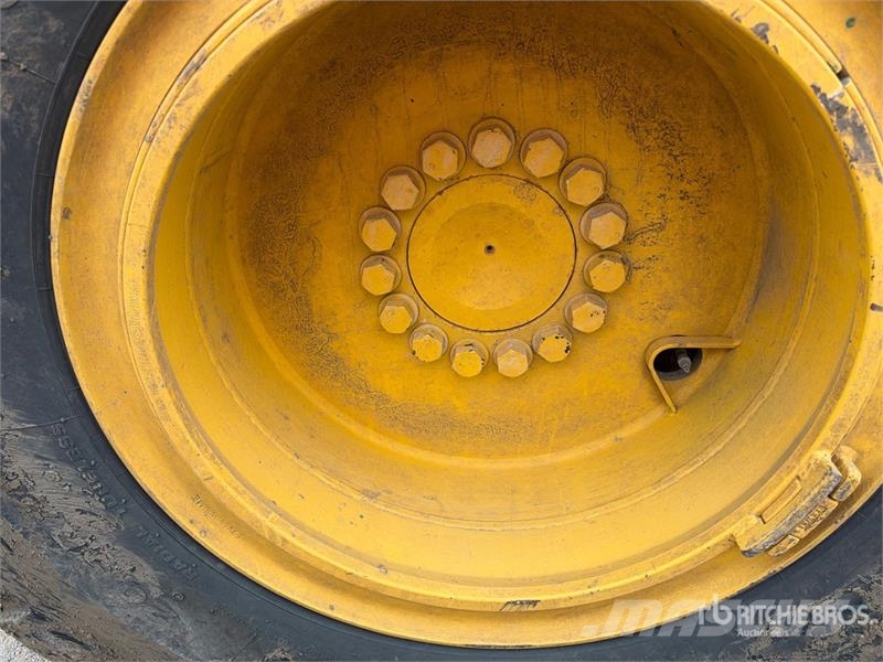 Komatsu WA320-8 Wheel Loader Radlader