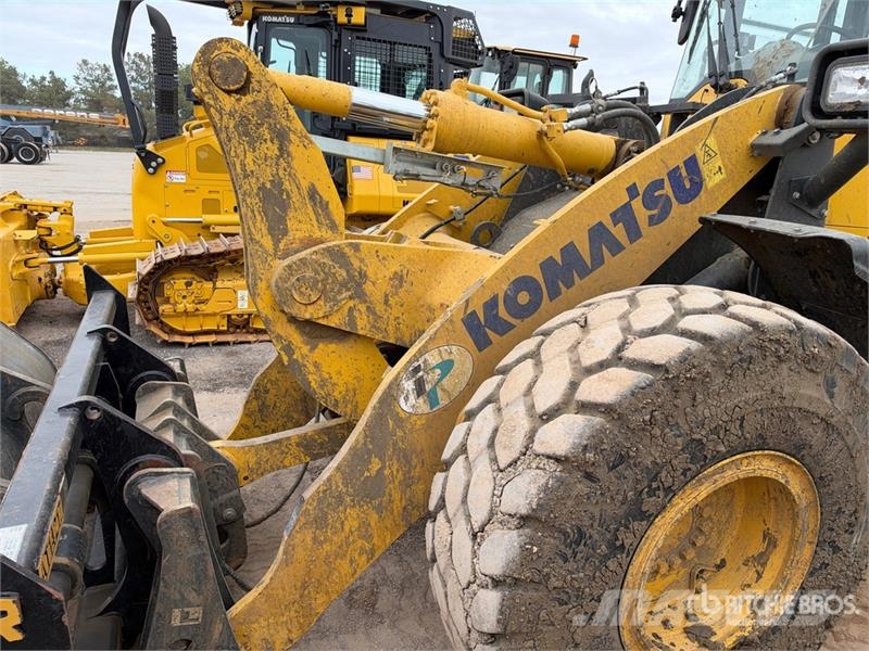 Komatsu WA320-8 Wheel Loader Radlader